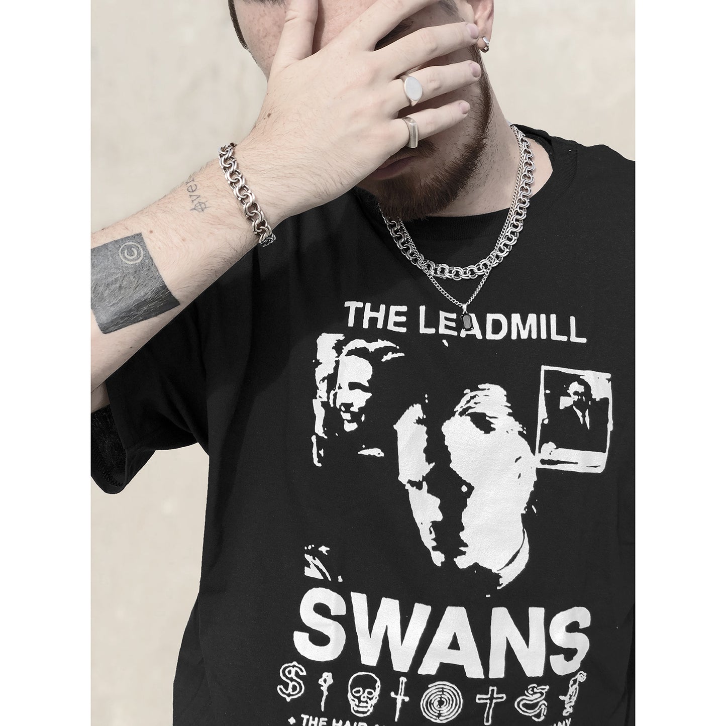 SWANS T-Shirt