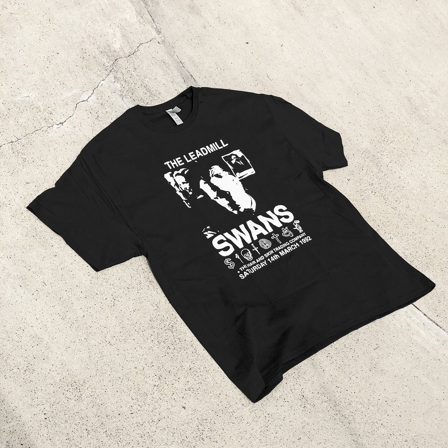 SWANS T-Shirt